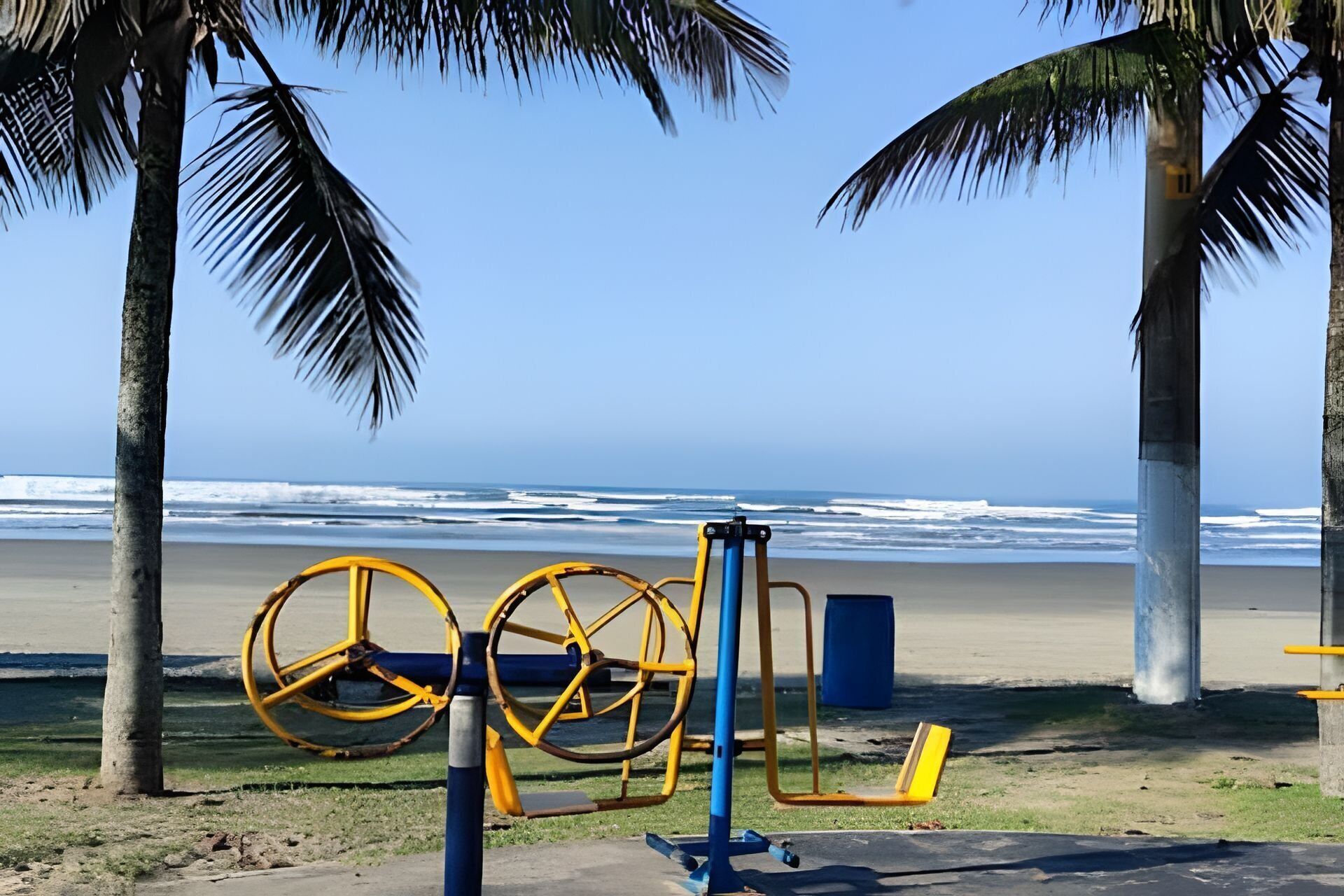 Suite familiar, 1 habitación, Aire acondicionado | Playa | Ubicación cercana a la playa, arena blanca y 8 bares en la playa