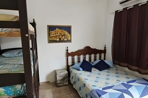 Suite Confort | 1 habitación, escritorio y wifi gratis 