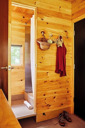 Shower, towels, soap, shampoo