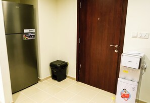 Fridge, microwave