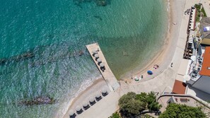 Beach - Villa Marevia by Aneo Travel (Baska)