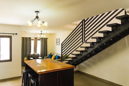 Interior. Casa SOFIA, spacious, safe, easy access, pets welcome