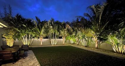 Newly Remodeled 3BR Home, 1 Block from Water in Beautiful Safety Harbor!