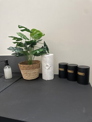 Miscellaneous - The jungle room (Troyes)