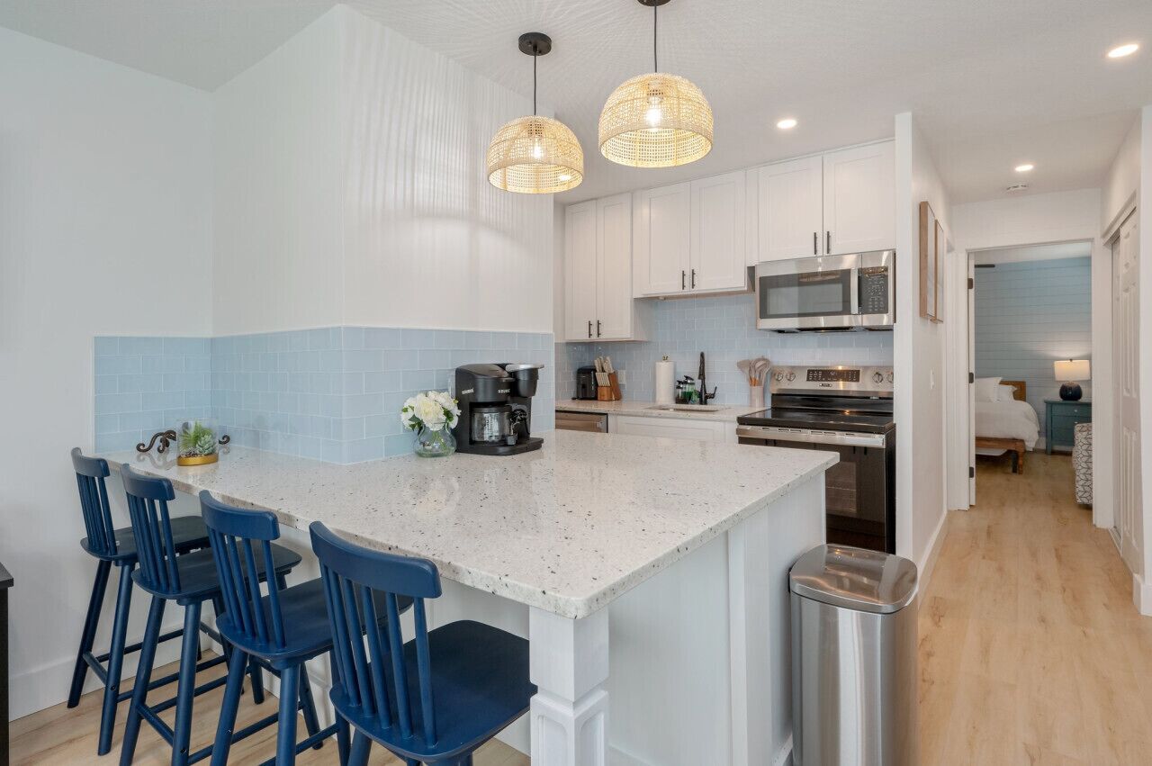 雪櫃、微波爐、焗爐、爐具