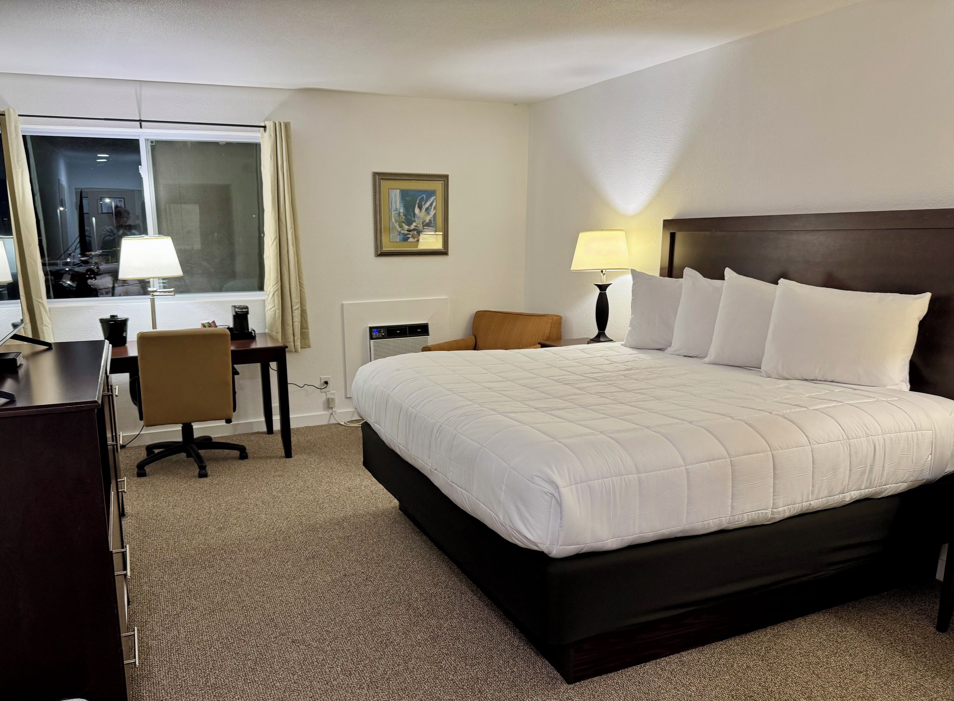 Ropa de cama de alta calidad y escritorio 