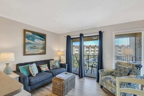 Smart TV, offices - Ocean Villa A215 - Enchanting Beachfront Retreat (Hilton Head Island)