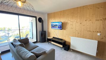 Televisor i llar de foc