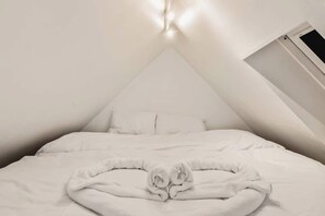 2 bedrooms, iron/ironing board, travel crib, WiFi