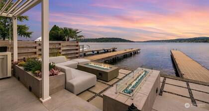 Luxe Waterfront Estate • Annex • Hot Tub • Private dock
