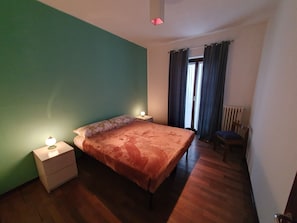 3 Schlafzimmer, Bügeleisen/Bügelbrett, kostenloses WLAN, Bettwäsche