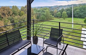 Property grounds - 2 bedroom nice home in Radoisce (Radoisce)