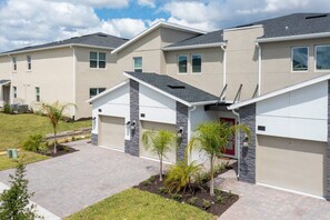 Exterior - Mickey and friends luxury townhouse close parks (Davenport)