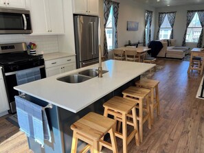 Fridge, microwave, oven, stovetop - Skip Rock Retreat | Near SLC | Cozy Mid-Term Stay (South Jordan)