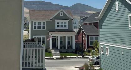 Charming Day Break Retreat