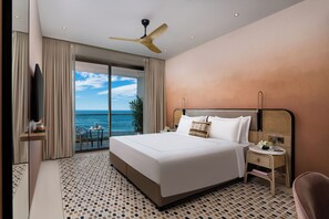 行政套房, 1 张特大床, 阳台, 海景 | 埃及棉床单、高档床上用品、羽绒被、加厚床垫