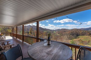Outdoor dining - Majestic Mtn & Valley Views, Hot Tub+Fire Pit, Fireplace, Grill, 30 mins to AVL! (Burnsville)