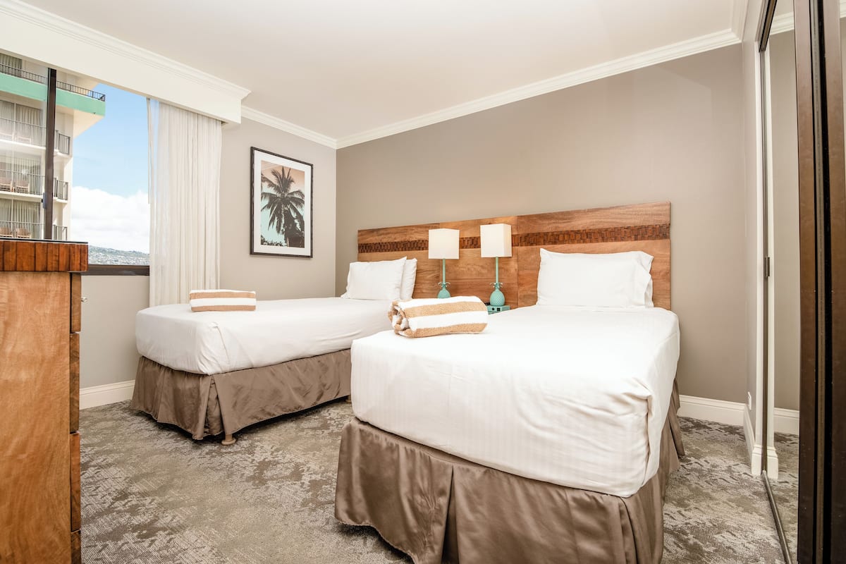 Deluxe Condo, Lanai, Ocean View | 2 bedrooms, iron/ironing board, free WiFi, bed sheets