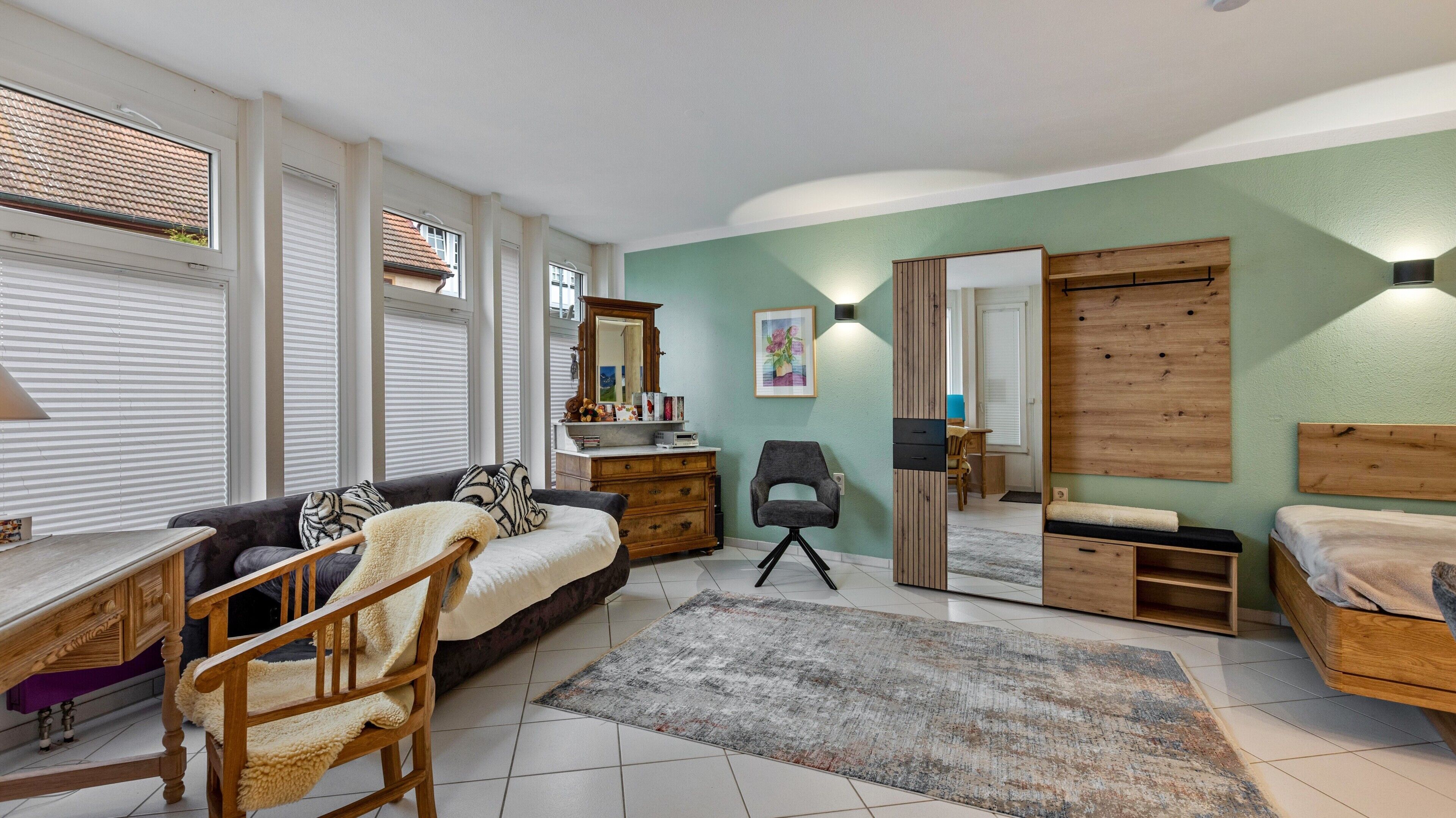 1 bedroom, desk, free WiFi, bed sheets