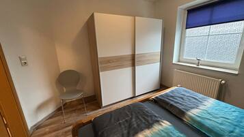 2 Schlafzimmer, Bügeleisen/Bügelbrett, kostenloses WLAN