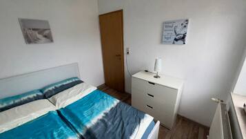 2 Schlafzimmer, Bügeleisen/Bügelbrett, kostenloses WLAN