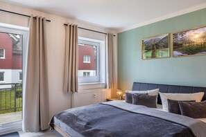 1 bedroom, iron/ironing board, free WiFi, bed sheets - Apartment 'Tannenblick 2-1' with Shared Garden, Balcony and Wi-Fi (Oberhof)