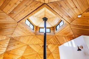 Miscellaneous - mountain cabin (Bailey)