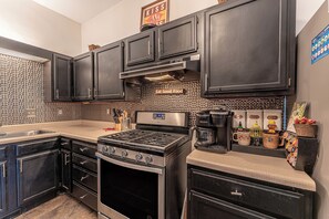 焗爐、爐具、洗碗機