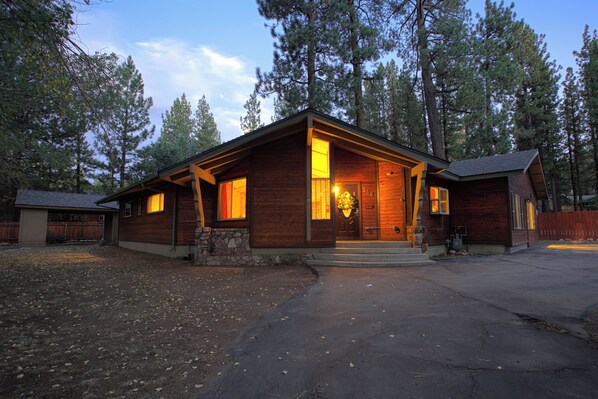 Exterior - Big Bear Splash (Big Bear Lake)
