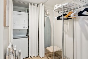 Studio, Garden View | Dobi