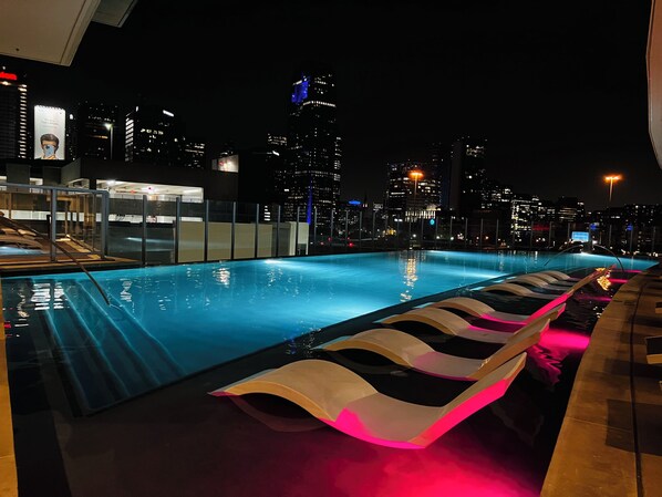 Pool - Charming 1-bedroom apartment with views (Dallas)