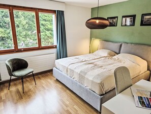 2 bedrooms, desk, iron/ironing board, WiFi - La Verdure Est N°22 by Interhome (Crans-Montana)