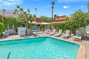 Imagen sin descripción, 4 de 37, botón