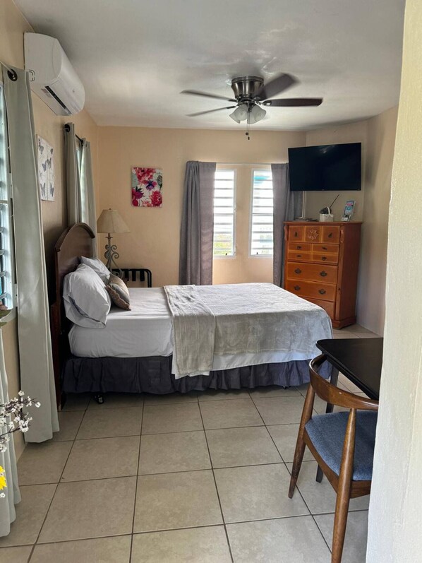 1 makuuhuone, silitysrauta/-lauta, ilmainen Wi-Fi, vuodevaatteet