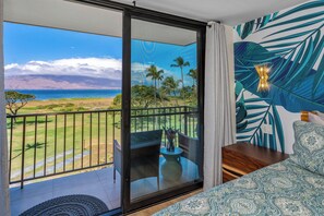 Appart'hôtel Luxe, balcon, vue océan | Vue depuis le balcon