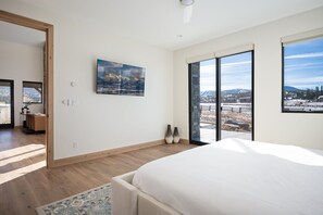 5 camere, ferro/asse da stiro, culla da viaggio, Wi-Fi gratuito