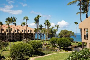 Beach/ocean view - Kamaole Sands Condos Close to Beach with Parking (Kihei)