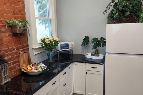 Frigorífic, microones, forn i placa de cuina