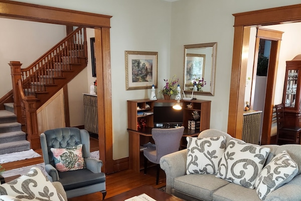 TV connectée, cheminée, jeux vidéo, écrans d'ordinateur