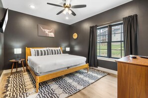 3 chambres, fer et planche à repasser, accès au Wi-Fi (inclus)