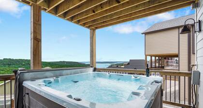 Air Hockey-Pvt Hot Tub-Cmty Pools-Free Tickets-Great Views of Table Rock Lake