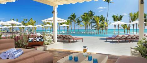 2 outdoor pools, pool cabanas (surcharge), pool umbrellas