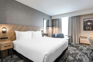Standard Room, 1 King Bed (Euro Bathroom) | Premium bedding, in-room safe, desk, laptop workspace - Sandman Signature Winnipeg Airport Hotel & Suites (Winnipeg)