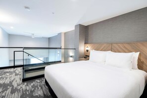 Literie de qualité supérieure, coffres-forts dans les chambres, bureau