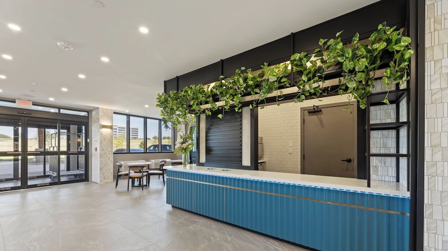 Sandman Signature Winnipeg Airport Hotel & Suites