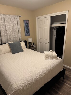 2 bedrooms, WiFi, bed sheets