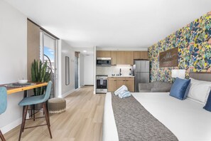 Design Stüdyo Süit | Ayrı ayrı dekore edilmiş, ayrı ayrı döşenmiş, güneşlik/perde 