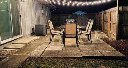 3 bedroom 1.5 bath house. Walkable to BSU and many restaurants, ping pong table
