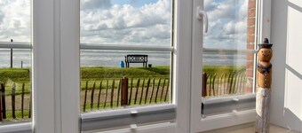 Hallig Hüs 2 - Experience relaxing days in our cozy 3-room apartment