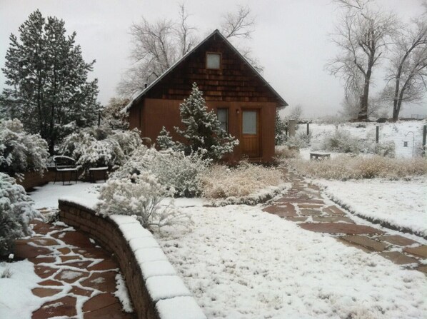 المنشأة من الخارج